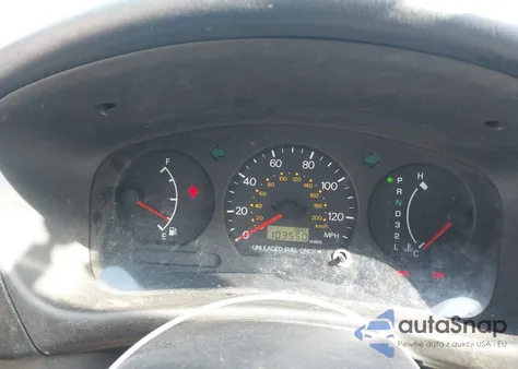 2001 Mitsubishi Mirage Es z USA, uszkodzony, nr VIN JA3AY26C41U008427